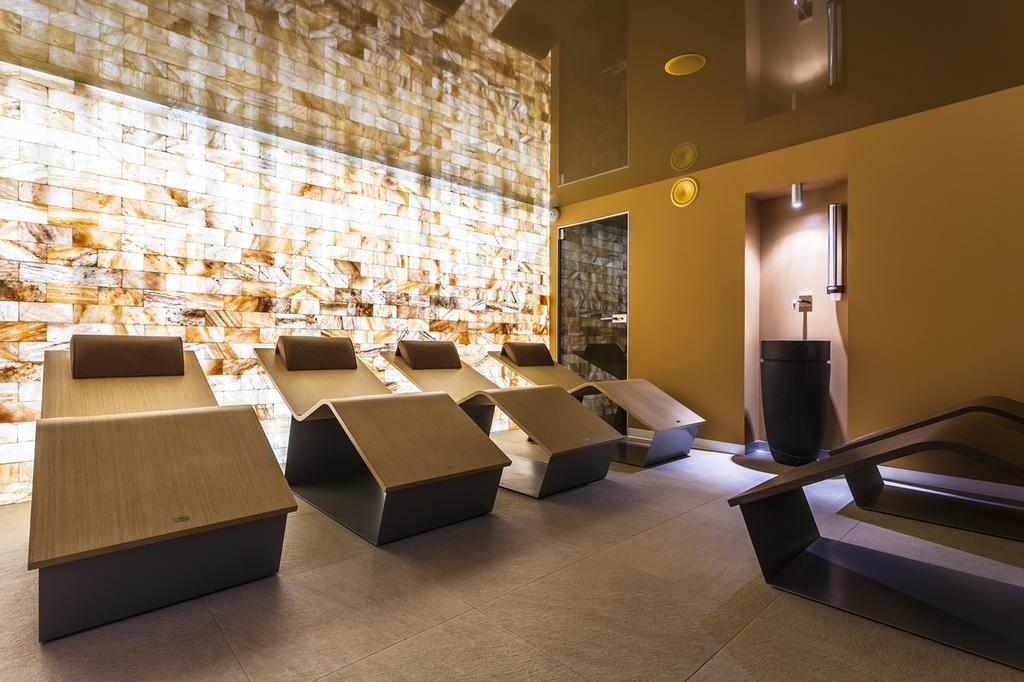 Resident Resort Harrachov & Grotta Spa Bagian luar foto
