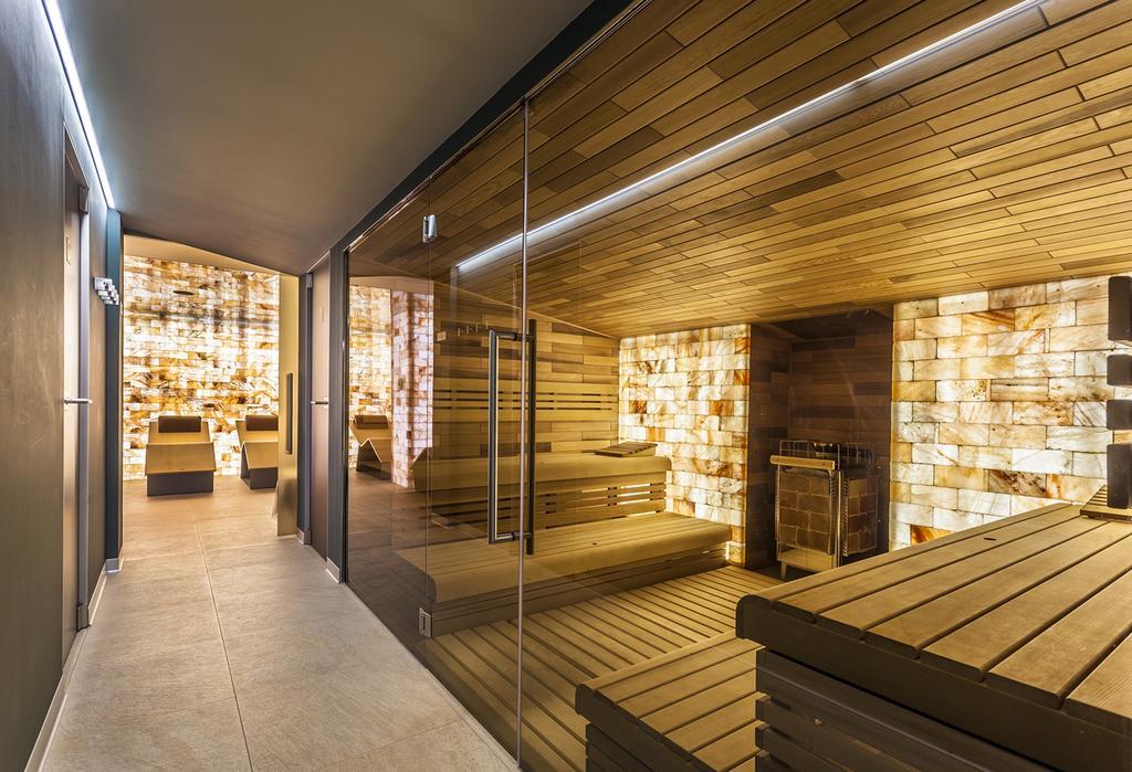 Resident Resort Harrachov & Grotta Spa Bagian luar foto